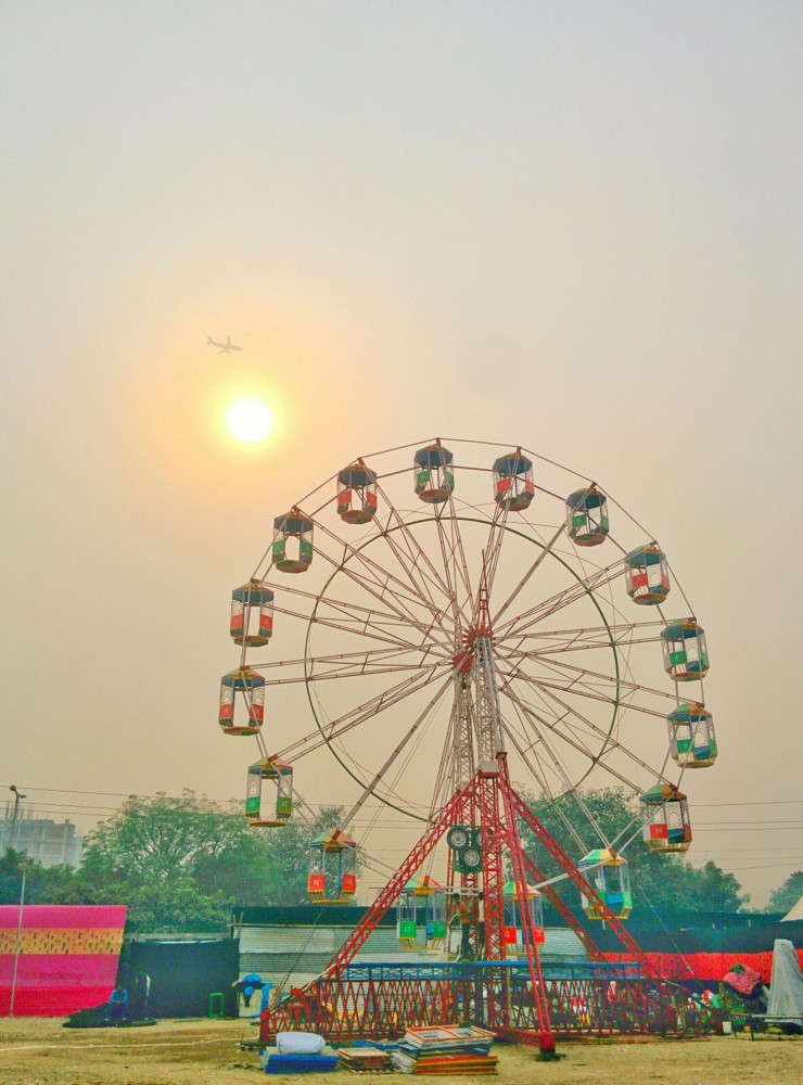 Ferris Wheel_BNW_Delhi