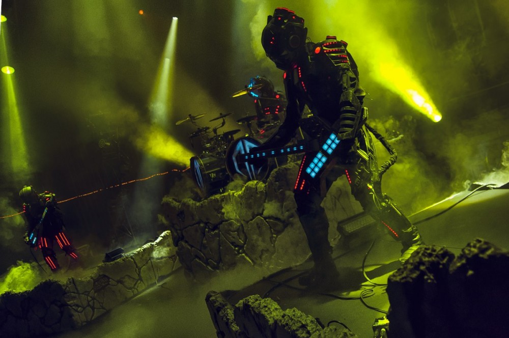 destroid-stage-setup