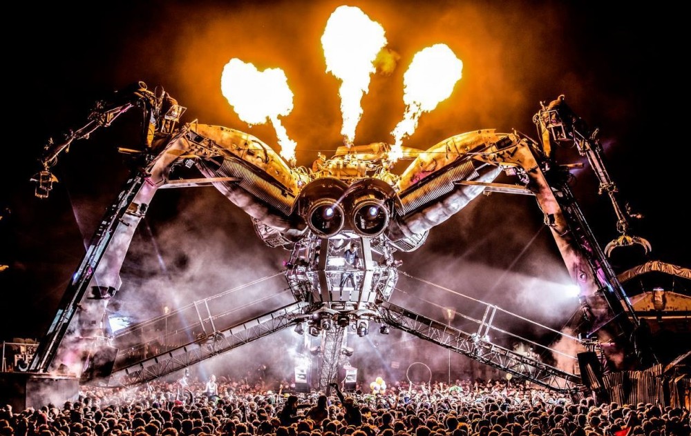 ultra-resistance-miami-arcadia-spider-deeplymoved