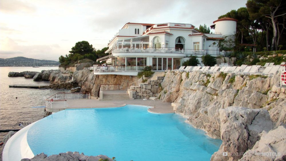 Hotel-du-Cap-Eden-Roc-Luxury-dream-hotels-3