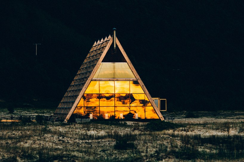 worlds-largest-sauna-agora-salt-festival-norway-designboom-01-818x545