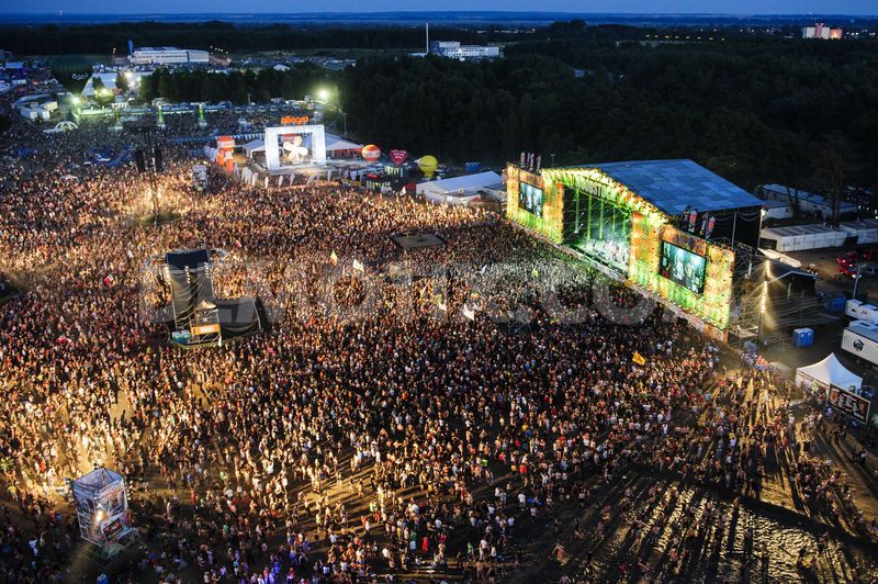 There's A 750000 Strong Woodstock In Poland, And It's Beyond Wonderful