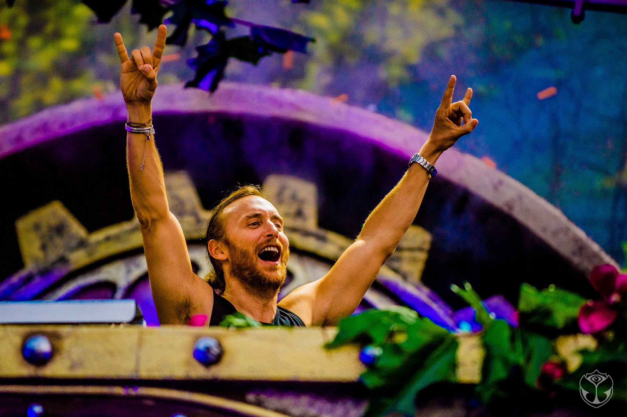 Watch David Guetta Play A Nursery Rhyme During His Set At Tomorrowland
