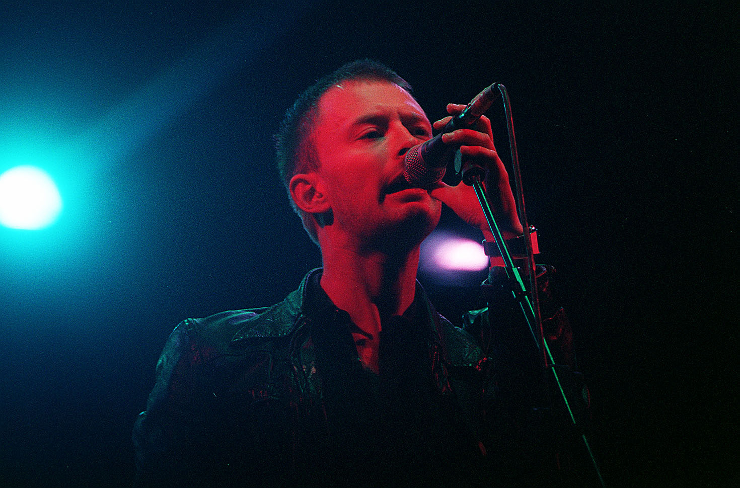 Image result for radiohead 1997 glastonbury