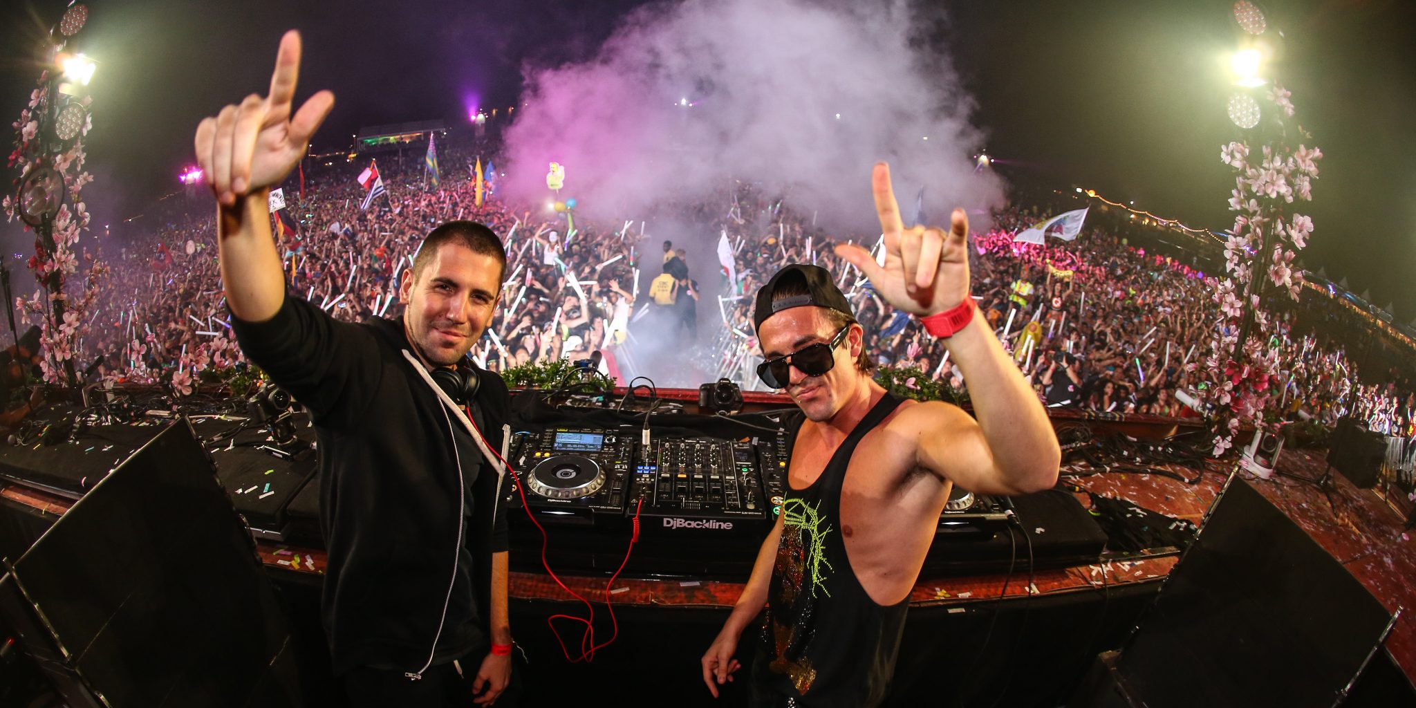 Dimitri vegas & like mike. Dj astrix. Dimitri vegas like mike 2022. Tiesto like mike. Tiesto like mike.